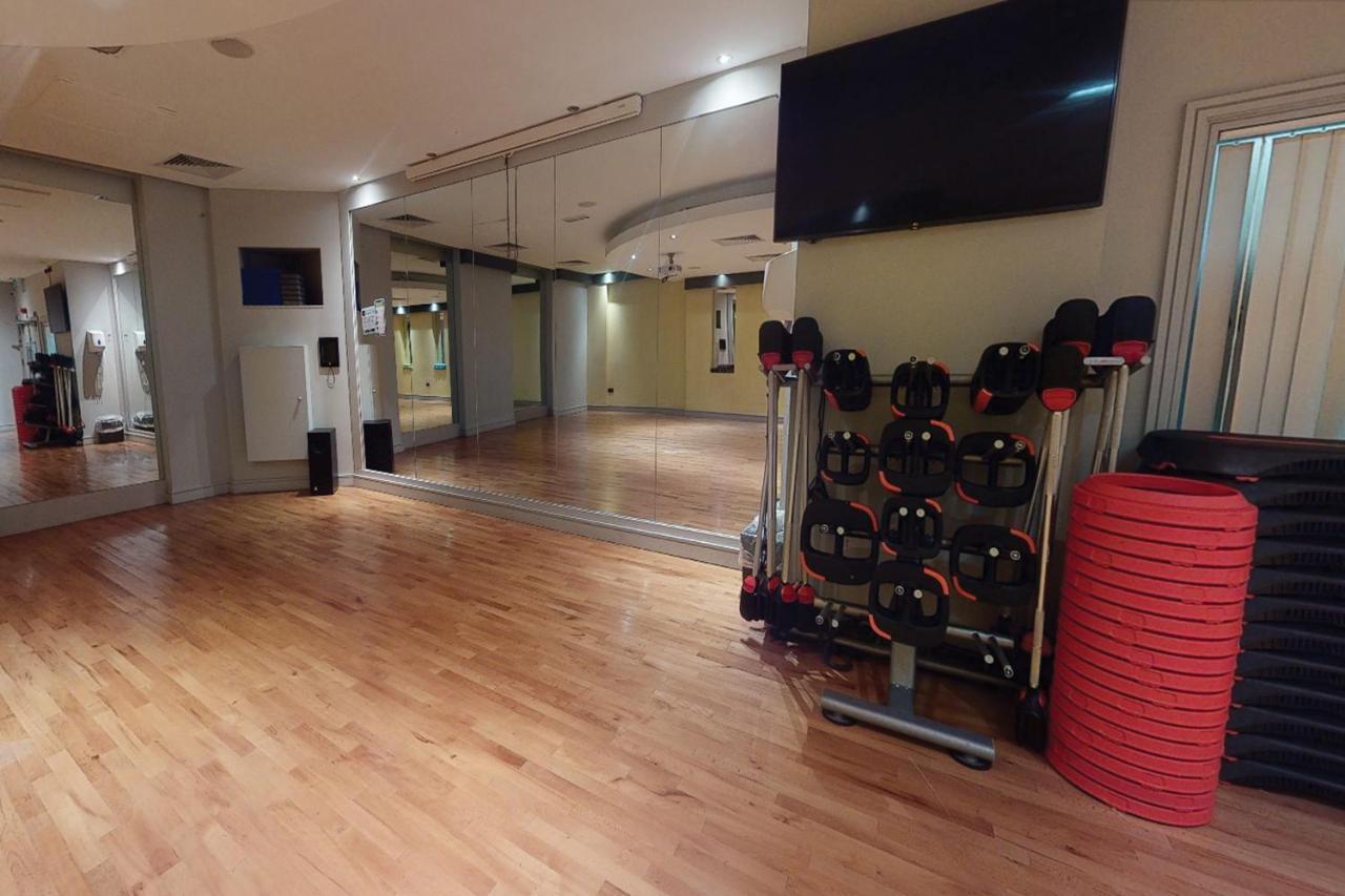 Village Hotel Birmingham Волсолл Екстер'єр фото