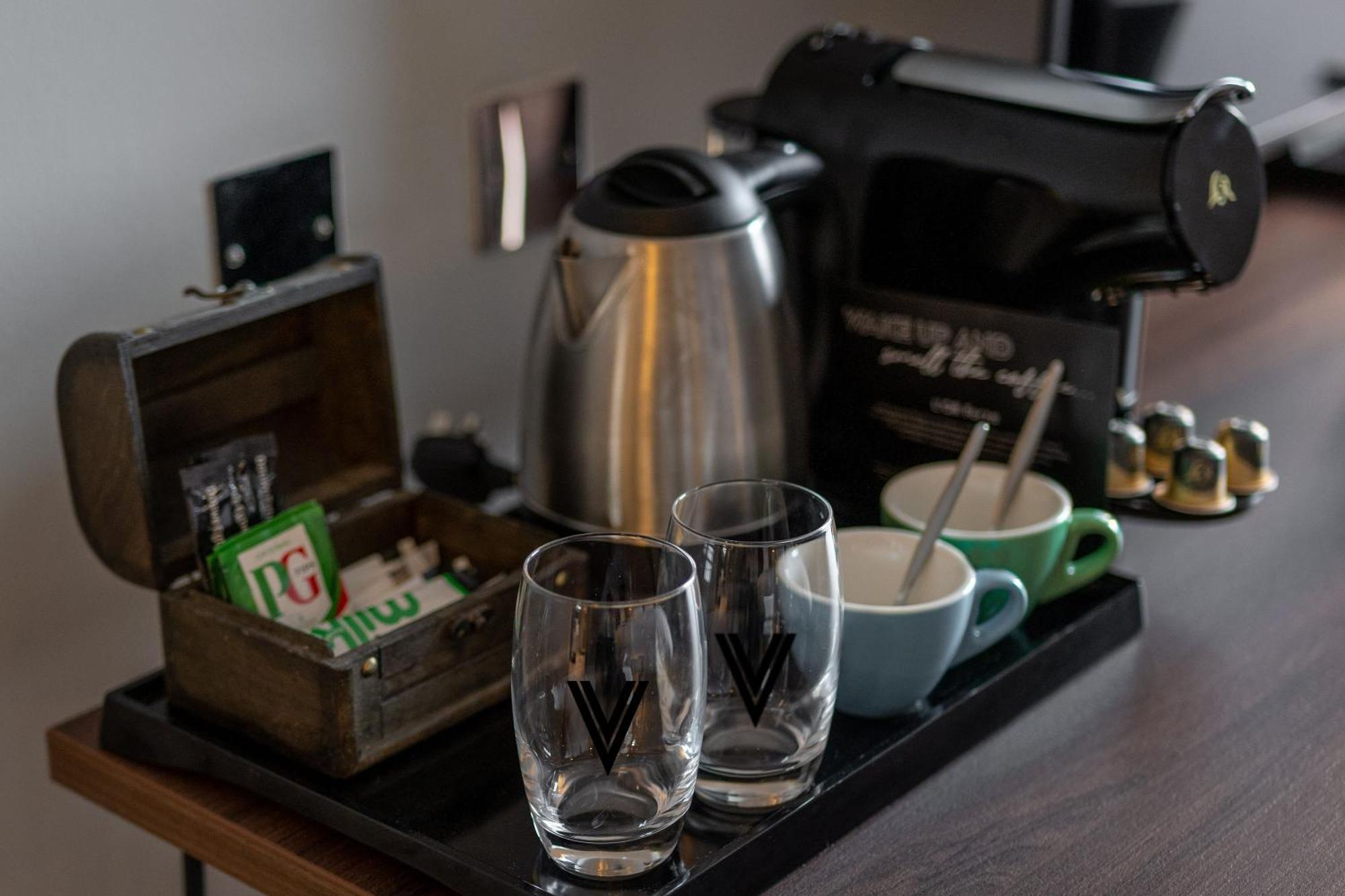 Village Hotel Birmingham Волсолл Екстер'єр фото